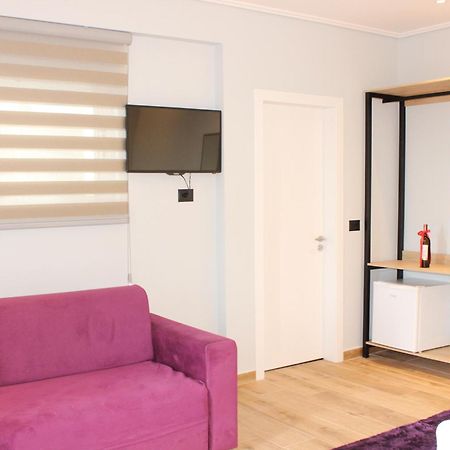 Bebi Hotel And Apartments Саранде Екстериор снимка