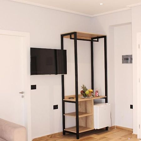 Bebi Hotel And Apartments Саранде Екстериор снимка