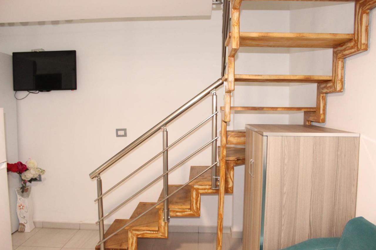 Bebi Hotel And Apartments Саранде Екстериор снимка