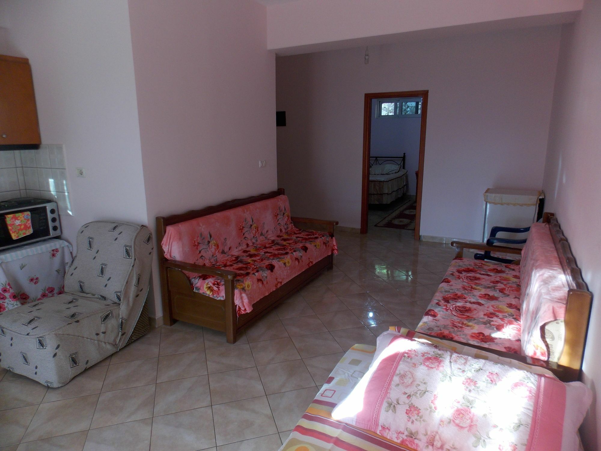Bebi Hotel And Apartments Саранде Екстериор снимка