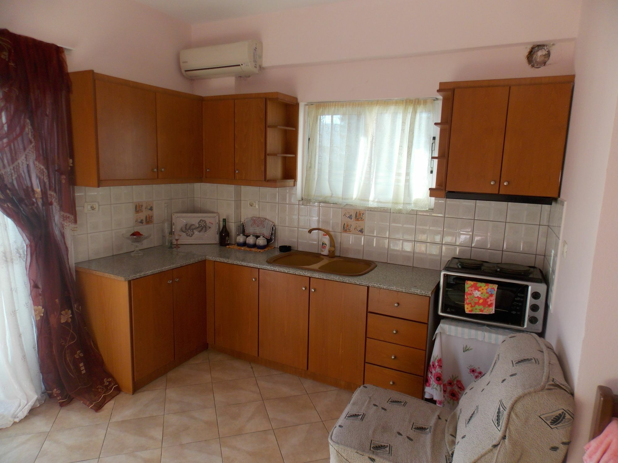 Bebi Hotel And Apartments Саранде Екстериор снимка